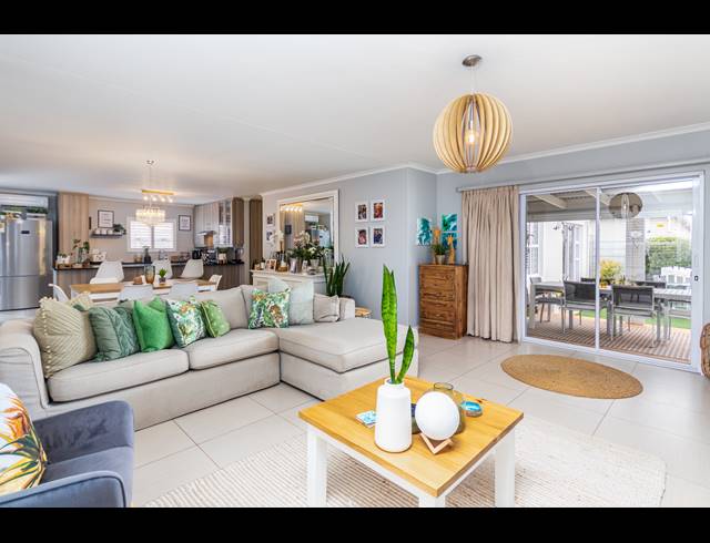 3 BEDROOM FREESTANDING SOLD IN SUNNINGDALE